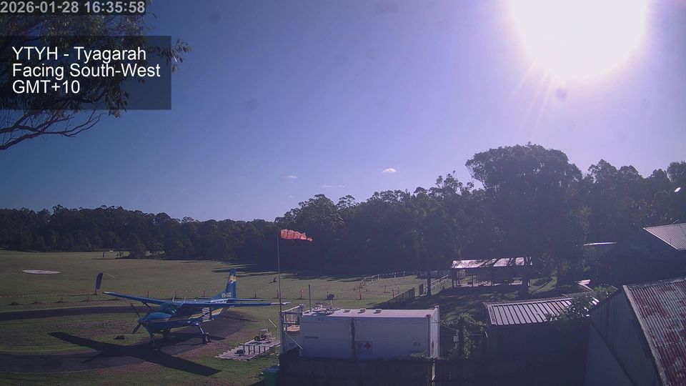 Brunswick Heads › South-west: Tyagarah Airfield