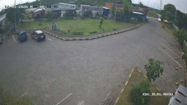 Megaluh: Rest Area Karang Dagangan KM 678 A (JOMBANG)