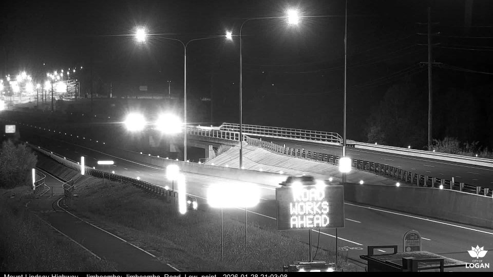 Jimboomba: Mount Lindesay Highway