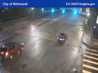 Shockoe Slip: Broad St at 14th St