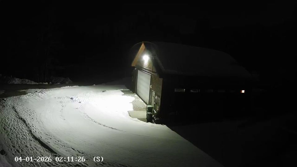 Area B › South: Mt Begbie Trailhead