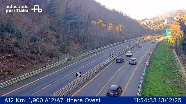 Genoa: Val Polcevera: A12 Km. 1,900 A12/A7 Itinere Ovest