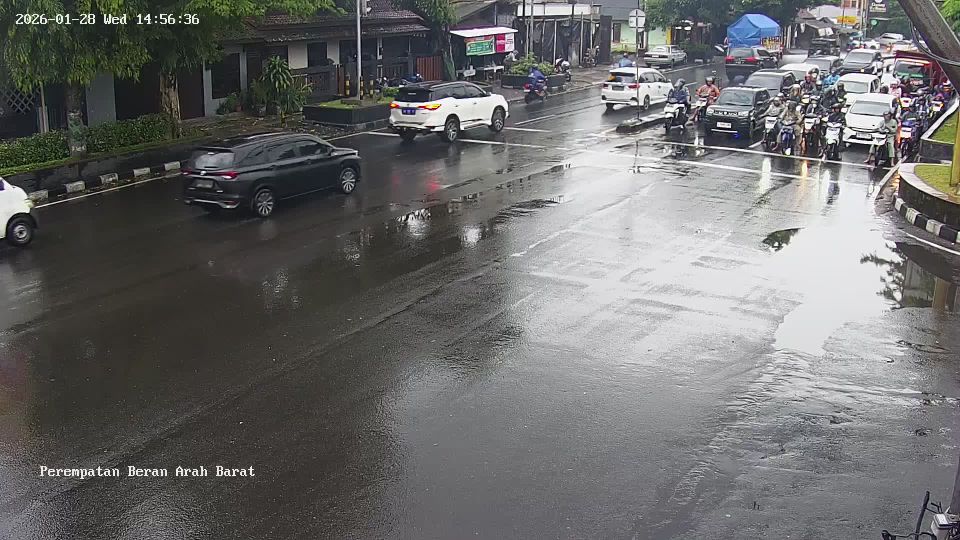 Sleman: Jalan Magelang - Yogyakarta