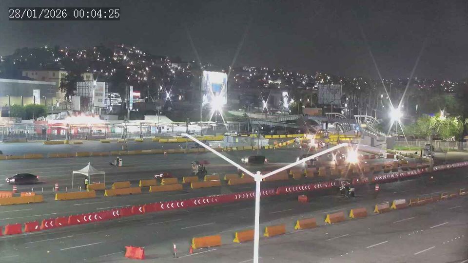 Tijuana: San Ysidro Border Crossing