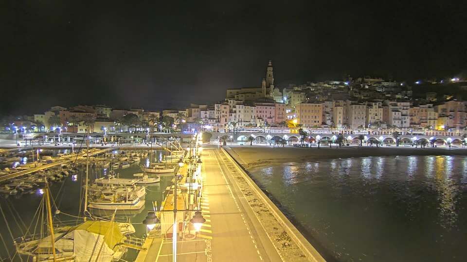 Menton: Plage des Sablettes