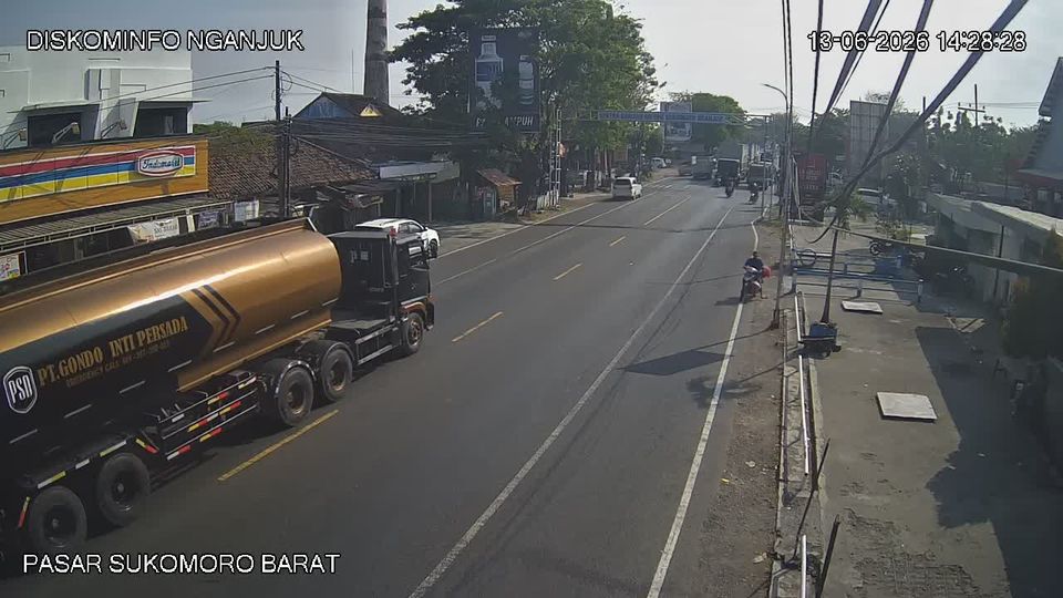 Nganjuk › West: Pasar Sukomoro