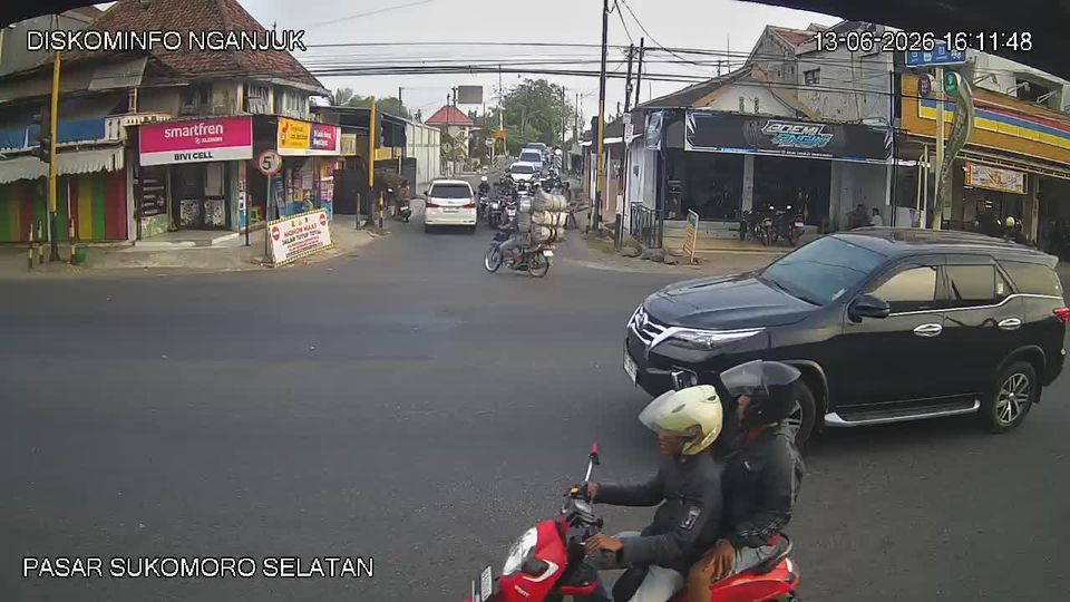 Nganjuk › South: Pasar Sukomoro