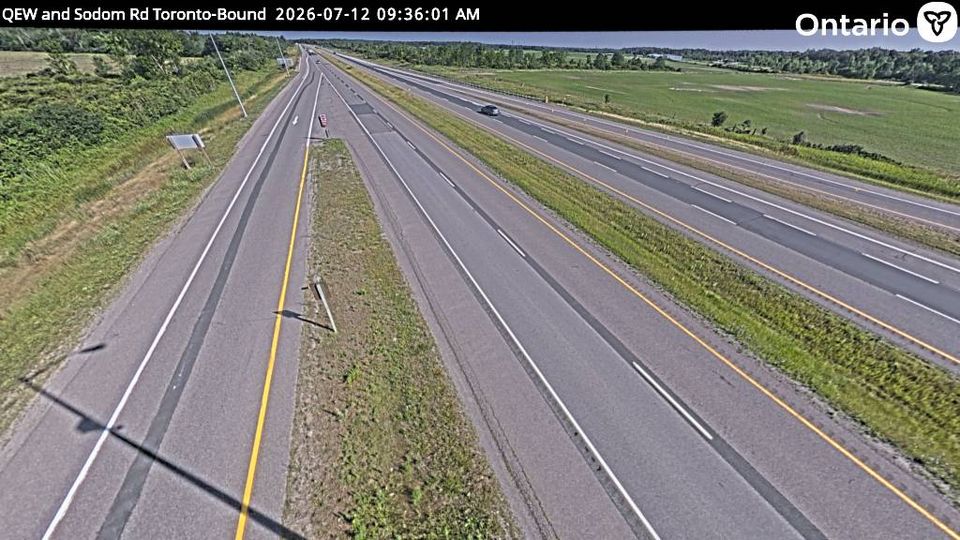 Niagara Falls: QEW at Sodom Road, Toronto Bound