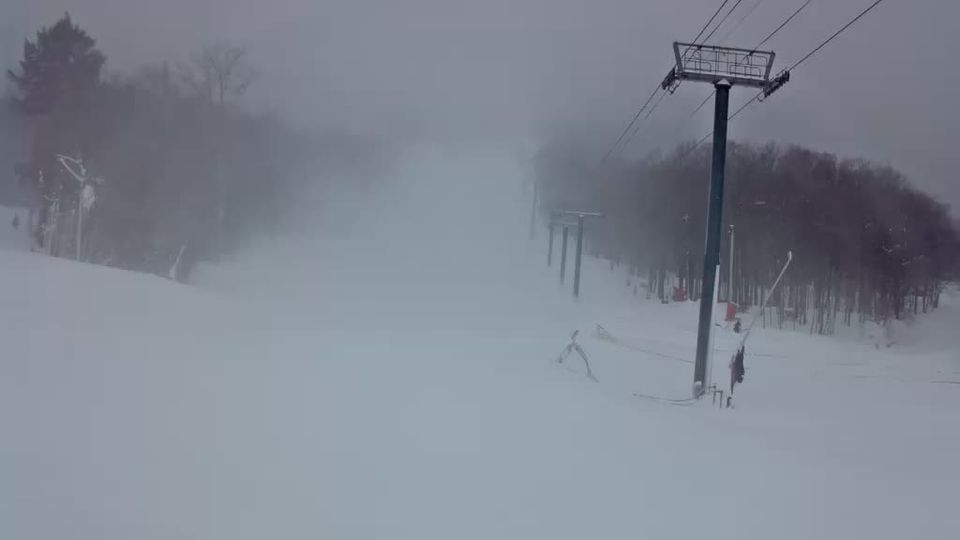 Stowe › West: Midway Lodge