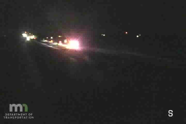 Wastedo: US 52: T.H.52 NB N of 90th Ave (MP 90)