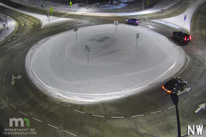 Chaska: MN 41: T.H.41 NB @ Engler Blvd WB