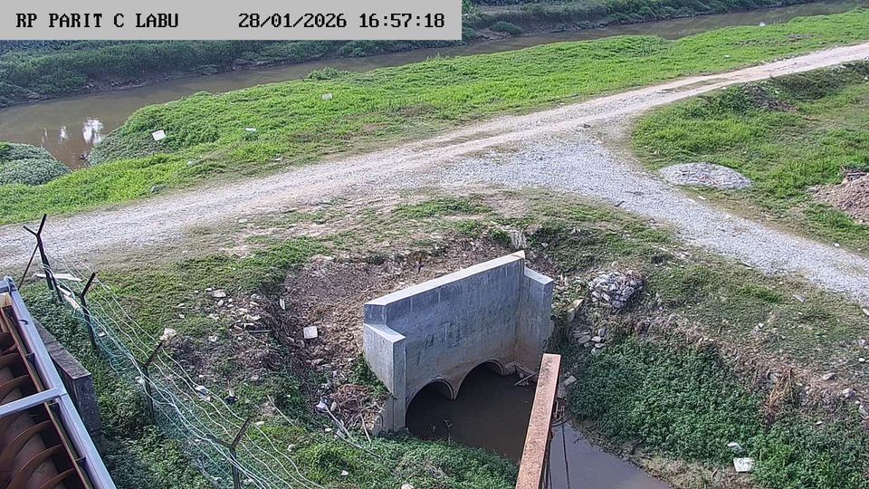 Sepang › South-east: Rumah Pam Skru Parit C Sungai Labu