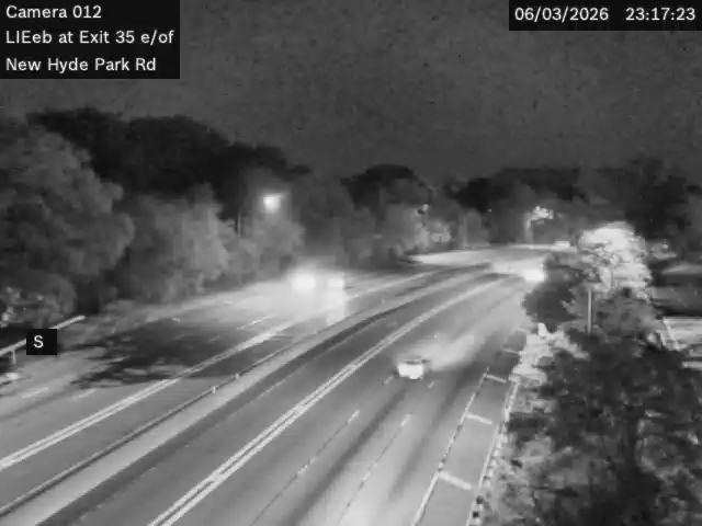North Hills › North-east: Long Island Expressway