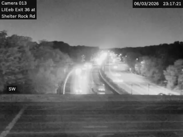 North Hills › West: Long Island Expressway
