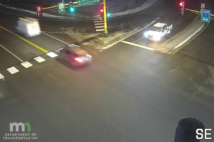 Victoria › South-east: MN 7: T.H.7 WB @ Rolling Acres Rd (Smithtown Rd)