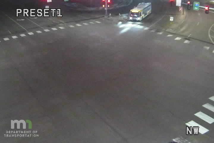 Saint Louis Park › North-west: MN 7: T.H.7 EB @ Blake Rd (Aquila Av)