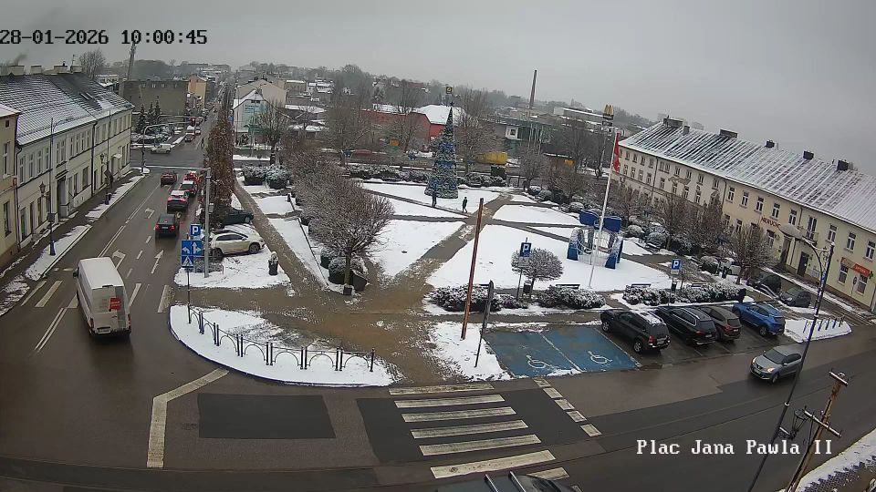 Zgierz: Plac Jana Pawła II na żywo