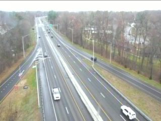 East Hartford: RT 2 @ Exit 5C (Maple St)