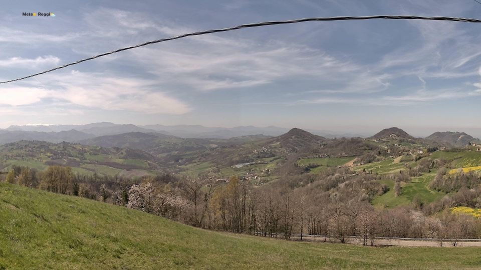 Casina: Leguigno Faggeto - Castello di Canossa - Trinita' - Pietra di Bismantova - Ventasso - Monte Cusna - Monte Caio - Alpe di Succiso