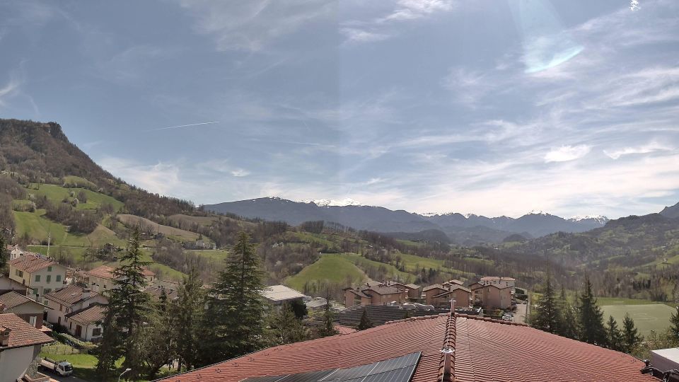 Castelnovo ne' Monti › South: Croce Verde Castelnovo Ne' Monti - Vetto - Pietra di Bismantova - Gessi Triassici - Monte Cusna - Monte Prado