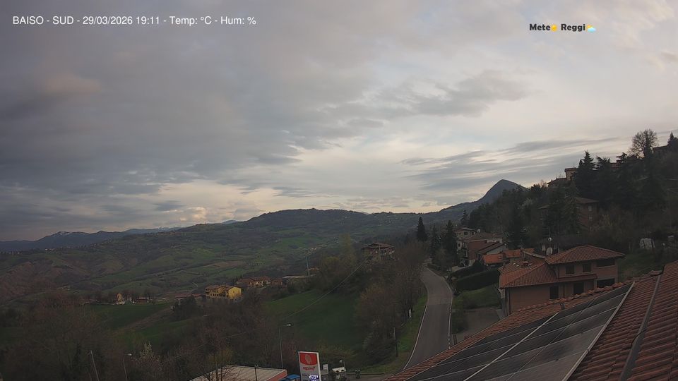 Baiso › South: Via Toschi - Magliatica Sopra - Valestra - monte Valestra - Monte Cimone