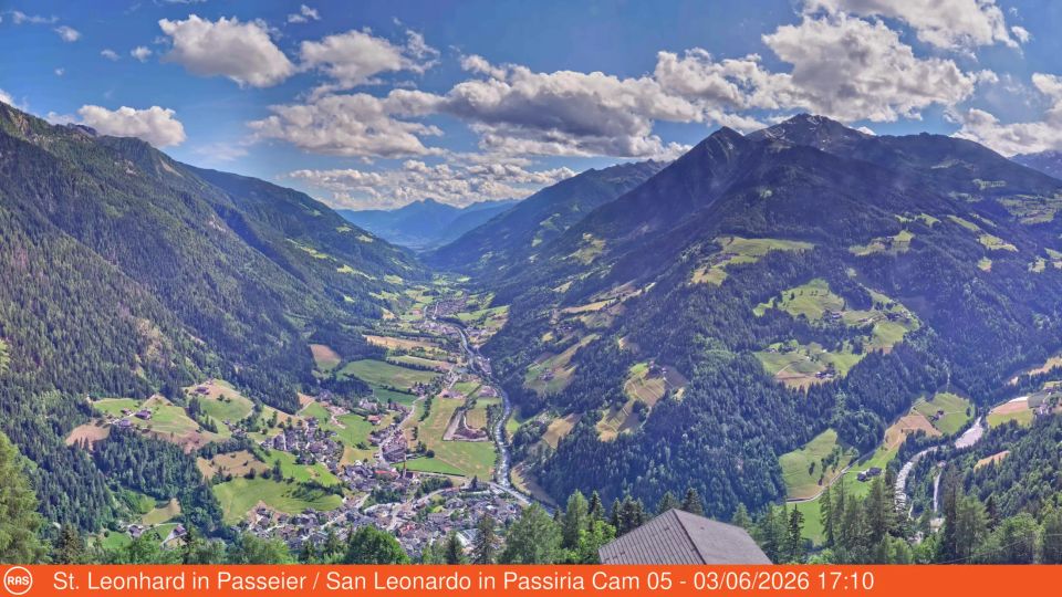 St. Leonhard in Passeier - San Leonardo in Passiria › South-west: Via Passiria - Parco Pubblico - Laghetto di pesca sportiva Sandwirt - River Passer