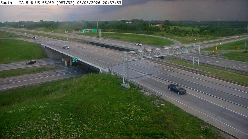 Des Moines: DM - IA 5 @ MM 92.6 (US 65/69)
