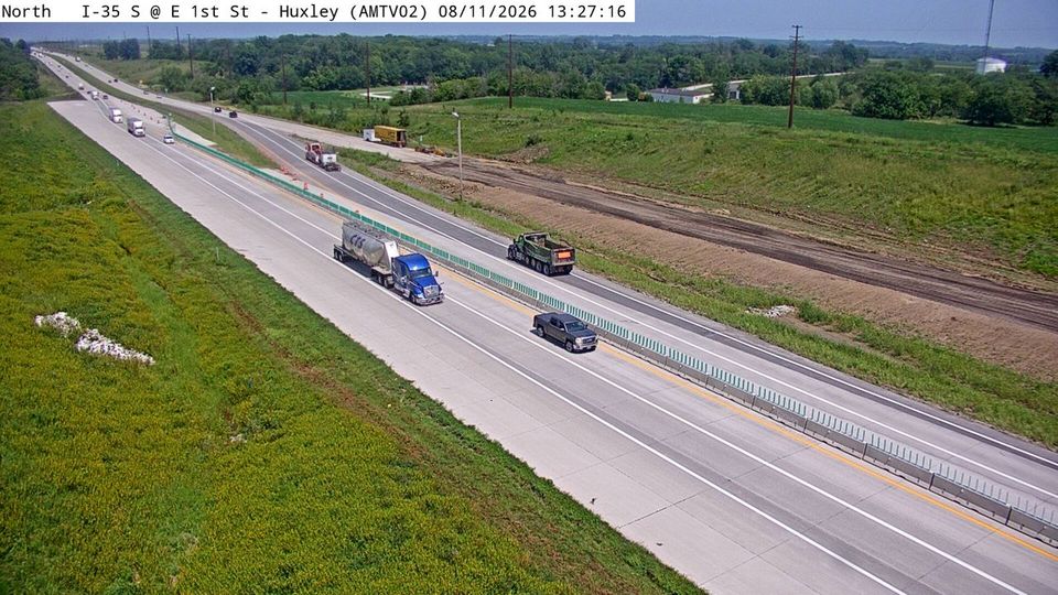 Huxley: AM - I-35 @ MM 104.3 (E 1st St )