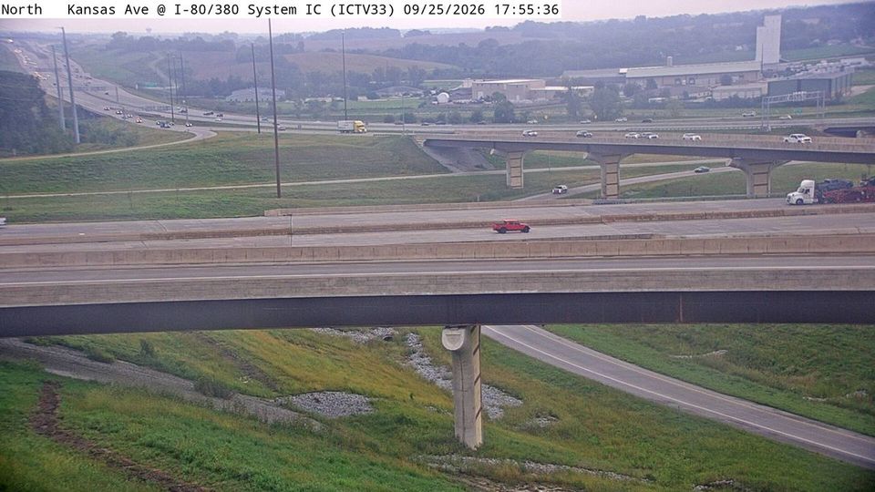 Tiffin: IC - I-80 @ MM 238.9 (EB Exit to I-380/US218 split)