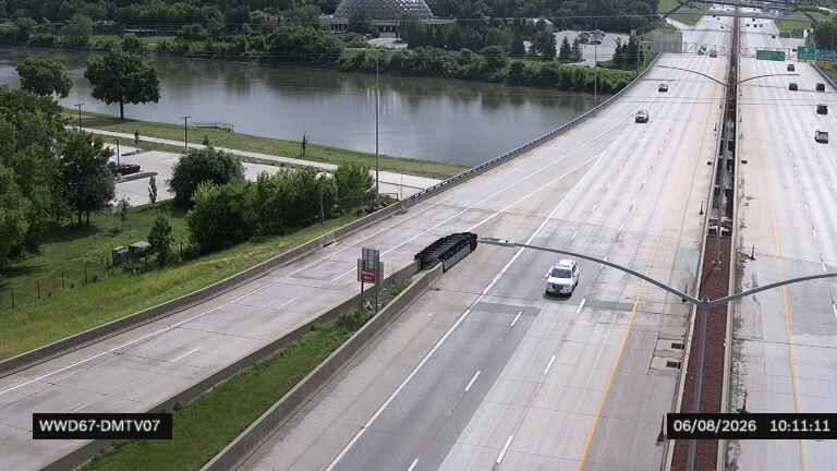 Des Moines