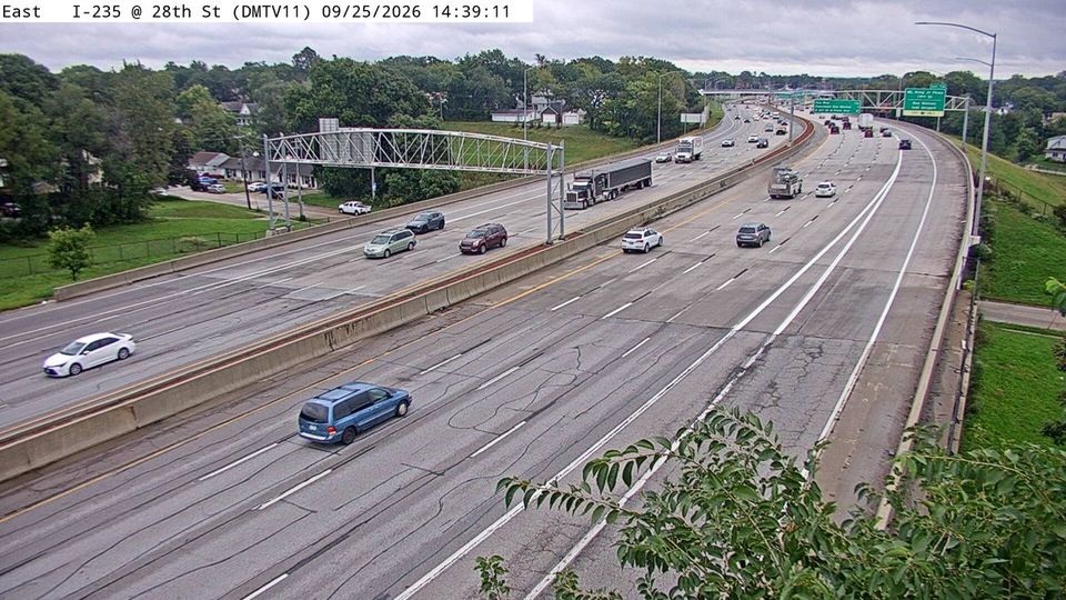 Des Moines: DM - I-235 @ MM 6.7 (28th St)