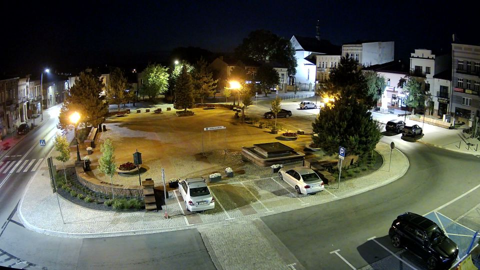 Wolbrom › North: Rynek - Church. St. catherine