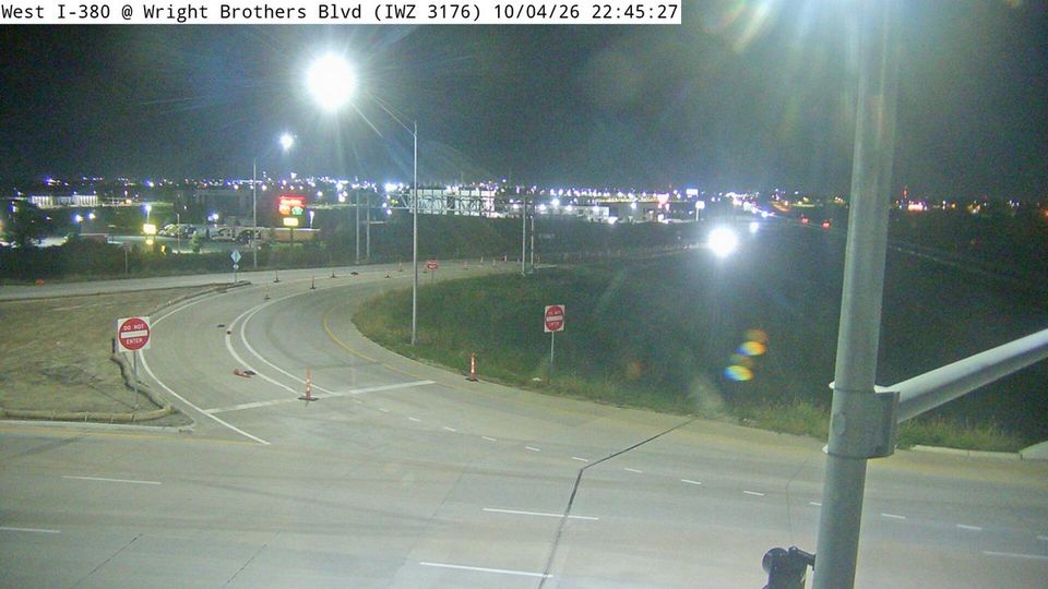 Cedar Rapids: 6DX - I-380 @ Wright Brothers Blvd (IWZ 3176)