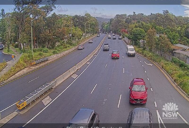 Sydney: Sutherland › North-west: River Road