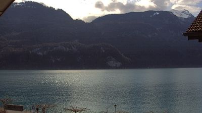 Brienz: Dorf Fischerbrunnenplatz