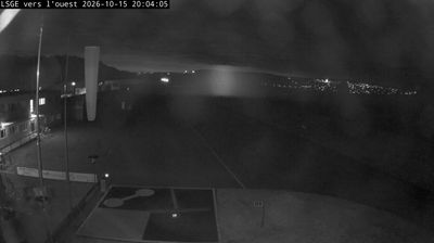 Webcam Ecuvillens › West: Hangar 8