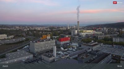 Webcam Zurich › South-east: Schweizer Radio und Fernsehen (Studio Zürich Leutschenbach) - Sonderabfall-Sammelstelle Hagenholz