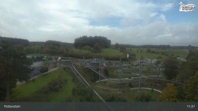 Siegmannsbrunn › West: Skywalk Pottenstein