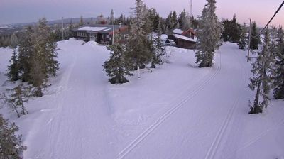 Hamar › North-west: Stenfjellhytta live webcam