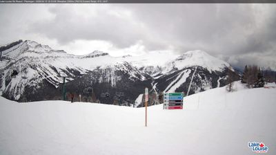 Lake Louise: Lake Loiuse Ski Area: Top of Ptarmigan looking towards Larch