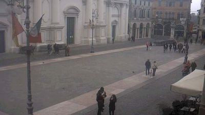 Bassano del Grappa: Piazza della Libertà