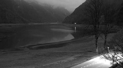 Netstal › South-west: Hotel Rhodannenberg - Klöntalersee