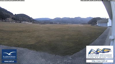 Webcam Feldkirchen in Karnten › South-west: Feldkirchen Airfield