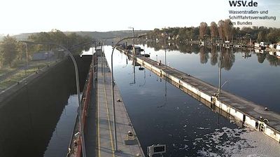 Lauffen am Neckar › South-east: Oberwasser der Schleuse Lauffen