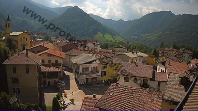 Moggio: Moggio - Piazza Pradello