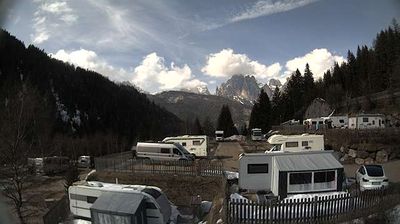 San Giovanni di Fassa: Dolomites Mountain Views