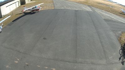 Neustadt bei Coburg: Flugplatz Coburg EDQC - Vorfeld