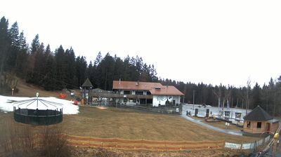 Neukirchen beim Heiligen Blut: Hohenbogen, Blick vom Brünnlhang zur Talstation