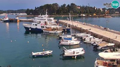 Rovinjsko Selo: Seaside promenade and marina in Rovinj webcam