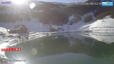 Rocca di Cambio: Abruzzo, Italia: Laghetto e seggiovia Monterotondo
